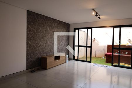 Casa para alugar com 3 quartos, 120m² em Jardim Consorcio, São Paulo