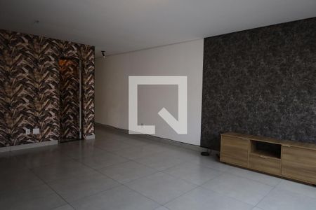 Casa para alugar com 3 quartos, 120m² em Jardim Consorcio, São Paulo