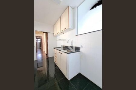 Apartamento à venda com 3 quartos, 250m² em Santa Lúcia, Belo Horizonte