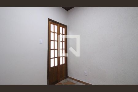 Quarto 1 de casa para alugar com 2 quartos, 130m² em Jardim Ana Rosa, São Paulo