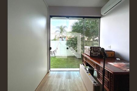 Quarto de casa para alugar com 3 quartos, 100m² em Rio Tavares, Florianópolis