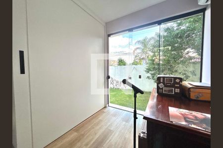 Quarto de casa para alugar com 3 quartos, 100m² em Rio Tavares, Florianópolis
