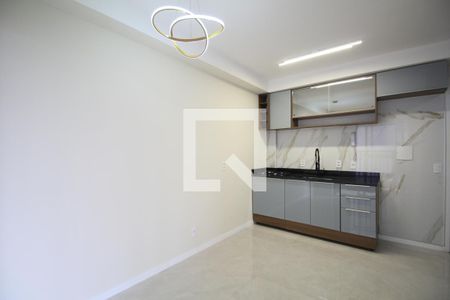 Sala/Cozinha de apartamento para alugar com 2 quartos, 39m² em Cidade Jardim, São Paulo
