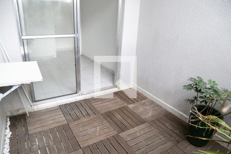 Sala de apartamento à venda com 2 quartos, 70m² em Santo Amaro, São Paulo