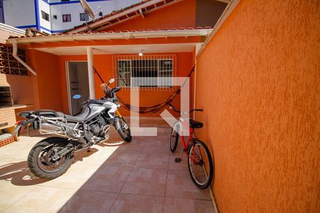 Garagem de casa para alugar com 2 quartos, 60m² em Cidade Ocian, Praia Grande