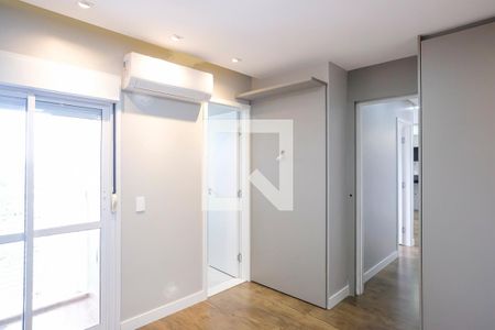 Suíte de apartamento para alugar com 2 quartos, 69m² em Cerâmica, São Caetano do Sul