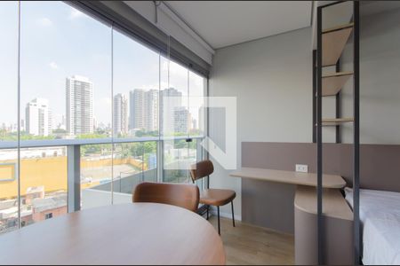Sala/Quarto de kitnet/studio para alugar com 1 quarto, 26m² em Vila Mariana, São Paulo