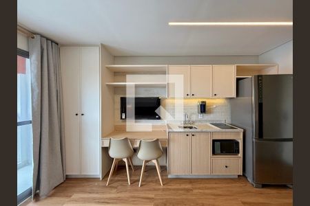 Quarto de kitnet/studio à venda com 1 quarto, 25m² em Santo Amaro, São Paulo