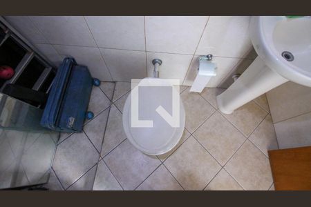 Lavabo 1 de casa para alugar com 3 quartos, 380m² em Fazenda da Juta, São Paulo