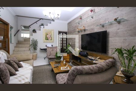 Sala de casa para alugar com 3 quartos, 380m² em Fazenda da Juta, São Paulo