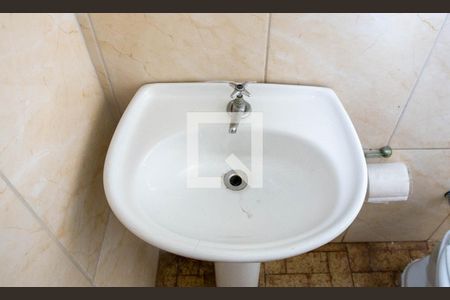 Banheiro de casa para alugar com 1 quarto, 30m² em Taboão, Diadema