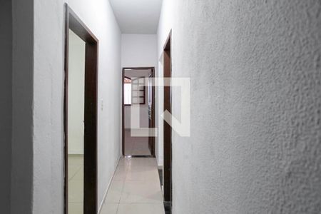 Corredor de casa para alugar com 3 quartos, 120m² em Parque Xangri-lá, Contagem