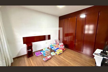 Quarto 1 de casa para alugar com 3 quartos, 165m² em Jardim Santa Mena, Guarulhos