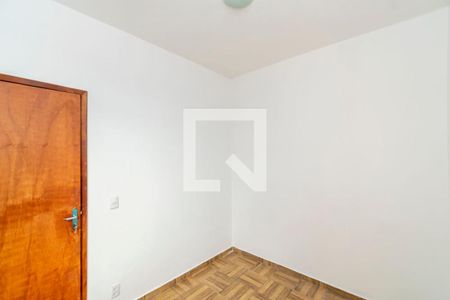 Quarto 1 de casa para alugar com 2 quartos, 60m² em Penha, Rio de Janeiro