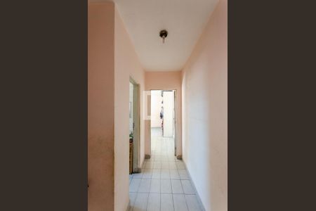 Corredor de casa para alugar com 2 quartos, 140m² em Vila Sao Vicente, São Paulo