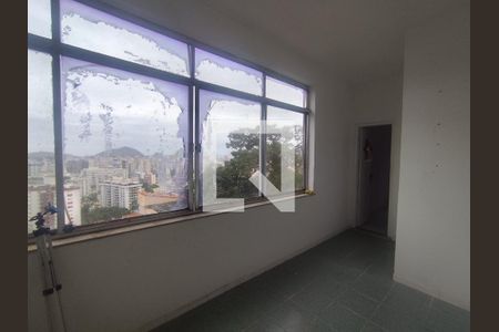 Quarto de casa à venda com 2 quartos, 100m² em Santa Rosa, Niterói