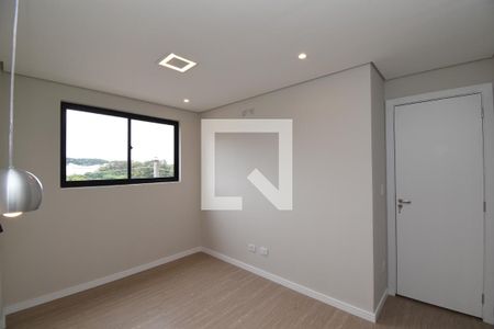 Suíte de apartamento para alugar com 2 quartos, 48m² em Campina do Siqueira, Curitiba