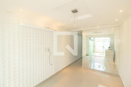 Sala de casa para alugar com 2 quartos, 61m² em Campo Grande, Rio de Janeiro