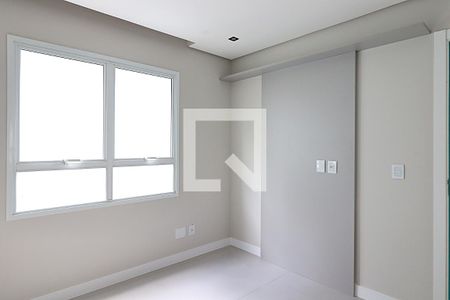 Suíte de apartamento para alugar com 1 quarto, 40m² em Passo D’areia, Porto Alegre