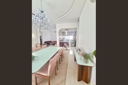 Sala de casa de condomínio à venda com 4 quartos, 272m² em Swiss Park, Campinas