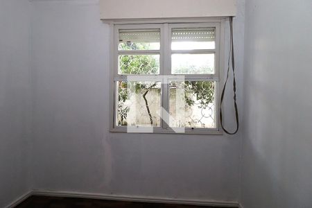 Janela do Quarto 1 de apartamento para alugar com 3 quartos, 63m² em Santa Maria Goretti, Porto Alegre