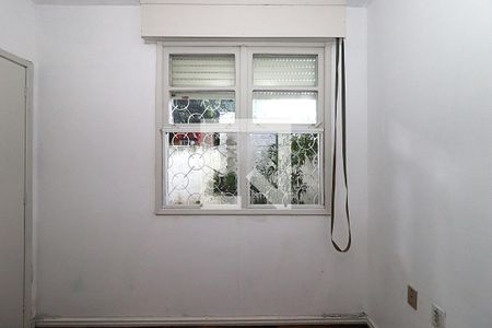 Janela da Sala  de apartamento para alugar com 3 quartos, 63m² em Santa Maria Goretti, Porto Alegre