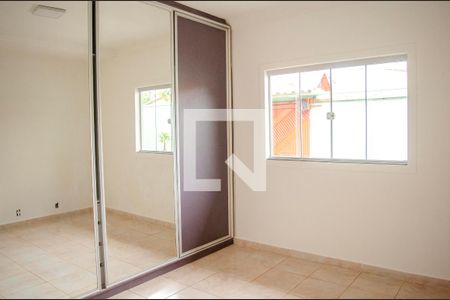 Casa para alugar com 3 quartos, 139m² em Crimeia Leste, Goiânia