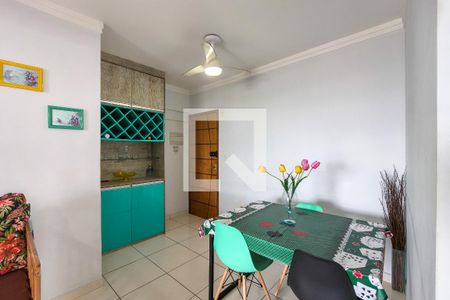 Sala de apartamento para alugar com 1 quarto, 74m² em Maracanã, Praia Grande