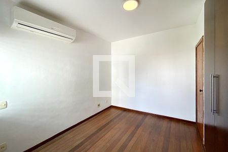 Suite 1 de apartamento à venda com 3 quartos, 75m² em Colégio Batista, Belo Horizonte