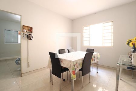 Sala de Jantar de casa para alugar com 3 quartos, 180m² em Jardim Patricia, Uberlândia