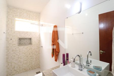 Banheiro Social de casa para alugar com 3 quartos, 180m² em Jardim Patricia, Uberlândia