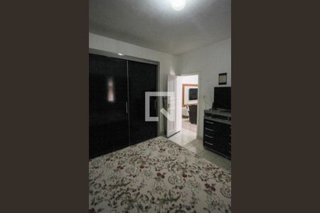 Quarto de casa à venda com 4 quartos, 250m² em Vila California, São Paulo