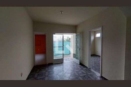 Sala de casa para alugar com 3 quartos, 120m² em Cabuçu, Nova Iguaçu