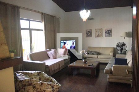 Sala de casa à venda com 3 quartos, 250m² em Jardim Santa Mena, Guarulhos