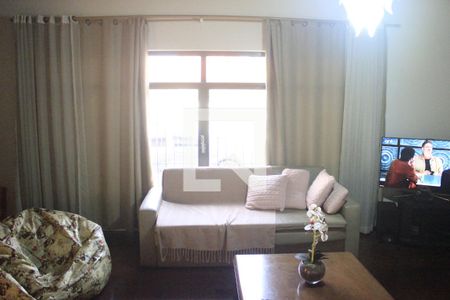 Sala de casa à venda com 3 quartos, 250m² em Jardim Santa Mena, Guarulhos