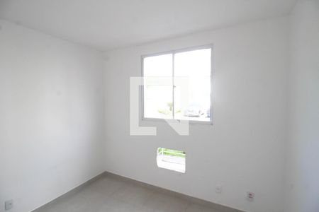 Quarto 1 de apartamento para alugar com 2 quartos, 54m² em Jardim Jasmim, Nova Iguaçu