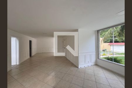 Sala de casa à venda com 4 quartos, 600m² em Recreio dos Bandeirantes, Rio de Janeiro