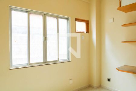 Quarto 1º Pavimento de casa de condomínio para alugar com 2 quartos, 58m² em Todos Os Santos, Rio de Janeiro