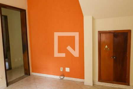 Sala 1º Pavimento de casa de condomínio para alugar com 2 quartos, 58m² em Todos Os Santos, Rio de Janeiro