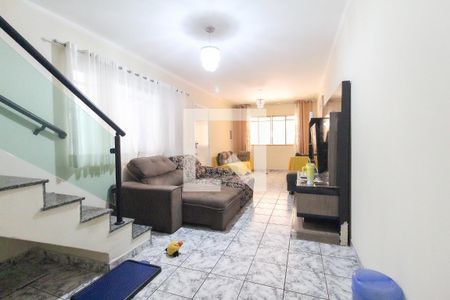 Sala de casa para alugar com 3 quartos, 180m² em Parque Guarani, São Paulo