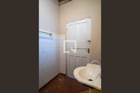 Banheiro de casa para alugar com 1 quarto, 55m² em Vila Assis, Sorocaba