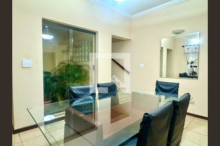 Sala de casa à venda com 4 quartos, 230m² em Jardim Munhoz, Guarulhos