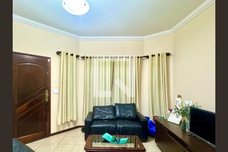 Sala de casa à venda com 4 quartos, 230m² em Jardim Munhoz, Guarulhos