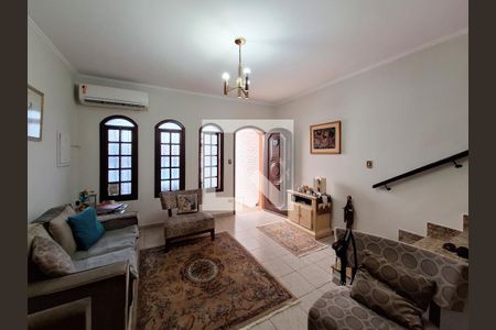 Sala de casa à venda com 4 quartos, 130m² em Jardim São Paulo, São Paulo