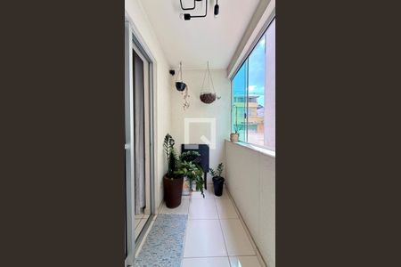 Apartamento à venda com 2 quartos, 70m² em João Pinheiro, Belo Horizonte