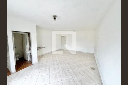 Sala/Quarto/Cozinha de kitnet/studio para alugar com 1 quarto, 40m² em Água Fria, São Paulo