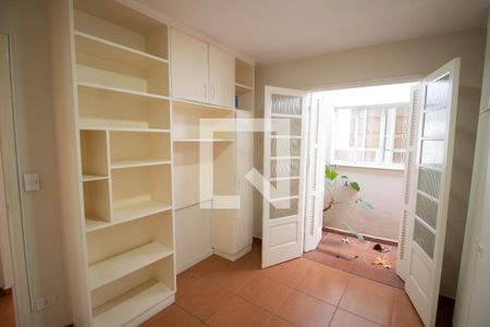 QUARTO 2 de casa à venda com 3 quartos, 180m² em Conjunto Residencial Santa Terezinha, São Paulo