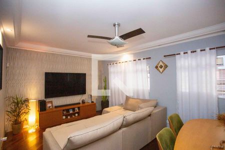 Sala de TV de casa à venda com 3 quartos, 145m² em Campanário, Diadema