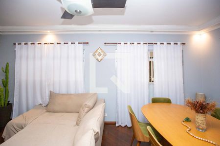 Sala de TV de casa à venda com 3 quartos, 145m² em Campanário, Diadema