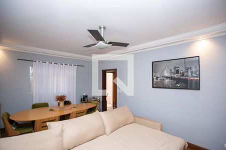 Sala de TV de casa à venda com 3 quartos, 145m² em Campanário, Diadema